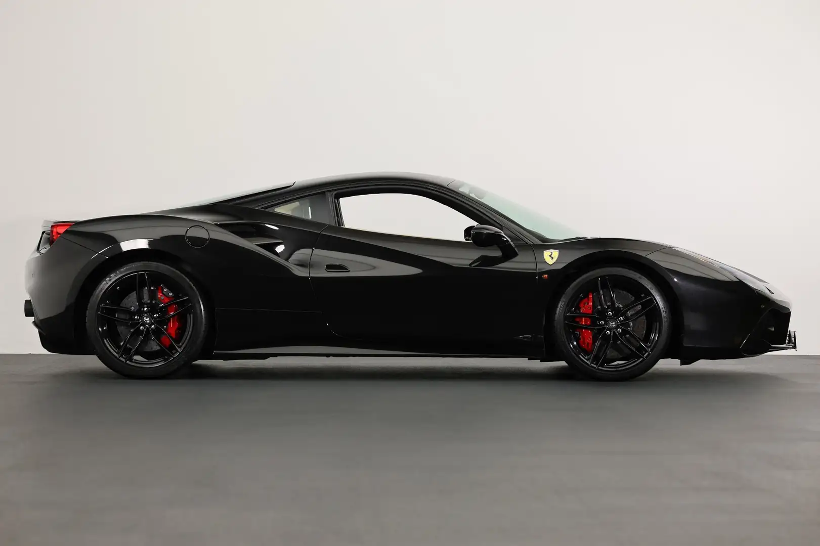 Ferrari 488 Coupe 3.9 GTB dct - 2