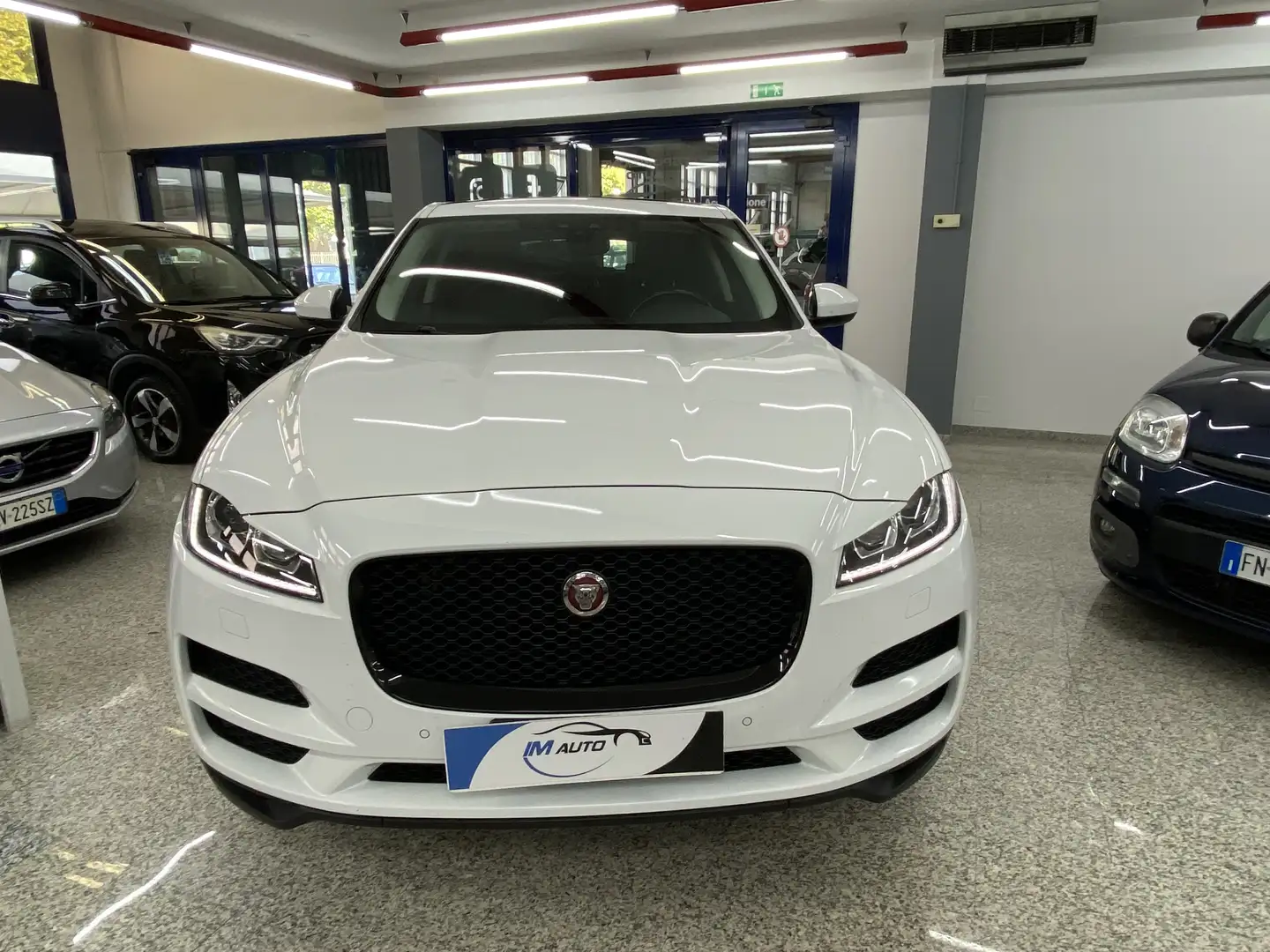 Jaguar F-Pace 2.0d AWD Prestige 180cv auto my18 Blanc - 1