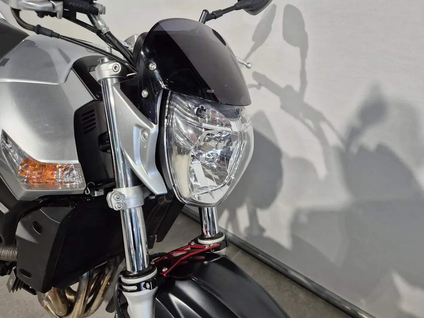 Suzuki GSR 600 Zilver - 2