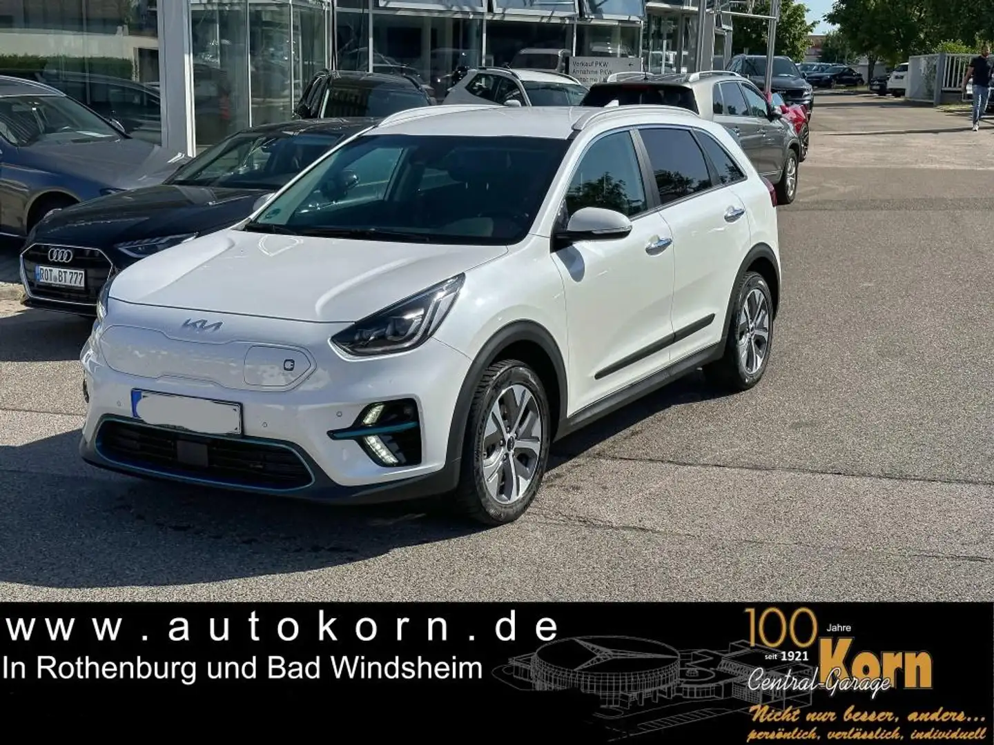 Kia Niro e- Spirit ACC LM KlimaA WPumpe PDC SpurH Weiß - 1