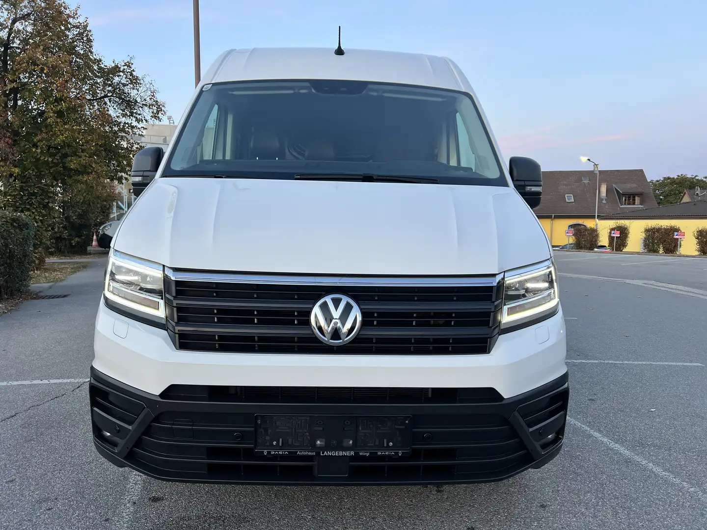 Volkswagen Crafter 35 Kasten MR L3H3 2,0 TDI BMT 4Motion - 2
