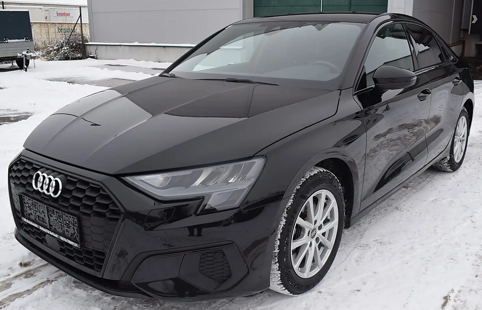 Audi A3 30 TFSI S-tronic advanced Schwarz - 1