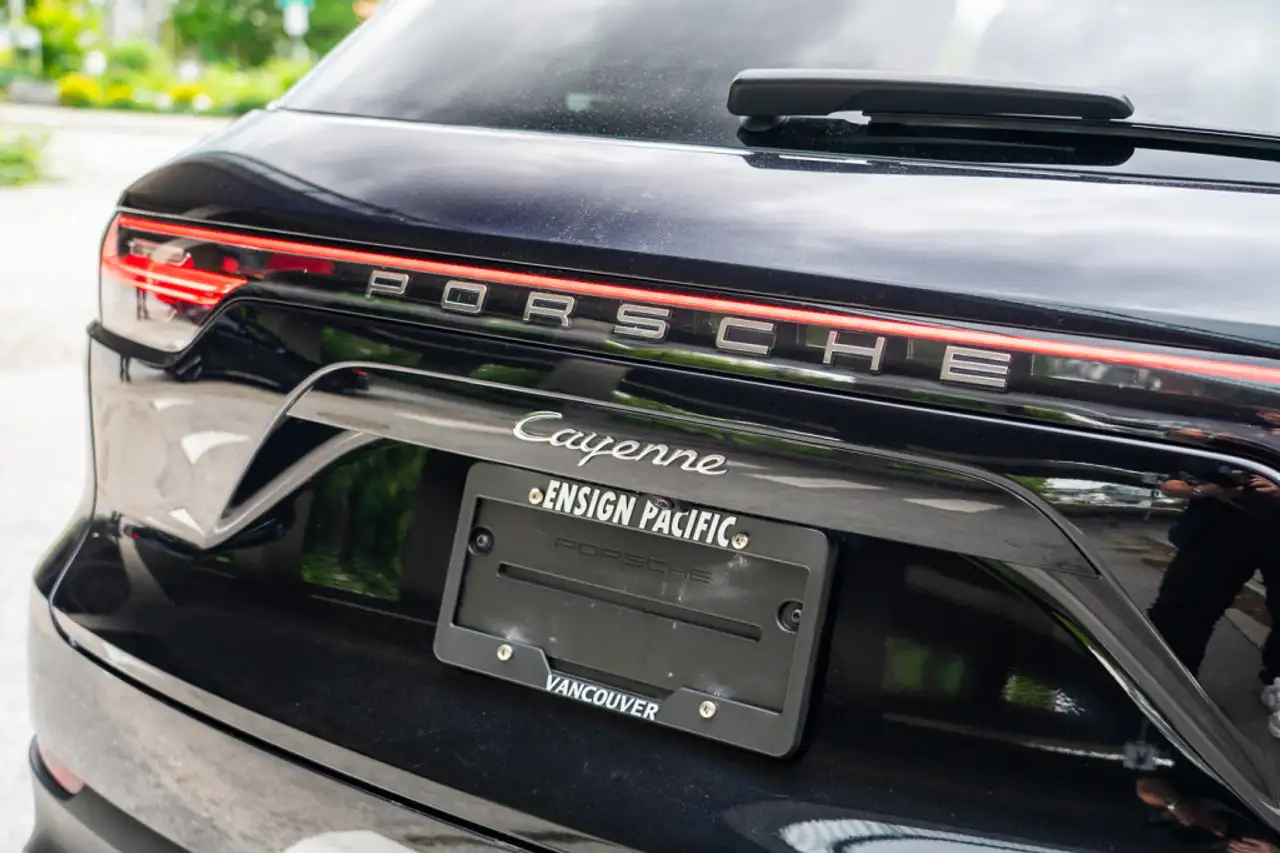 Porsche Cayenne снимка Porsche Cayenne