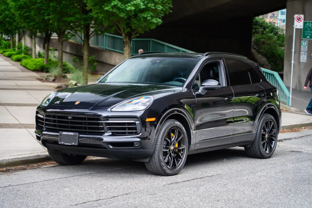 Porsche Cayenne снимка Porsche Cayenne