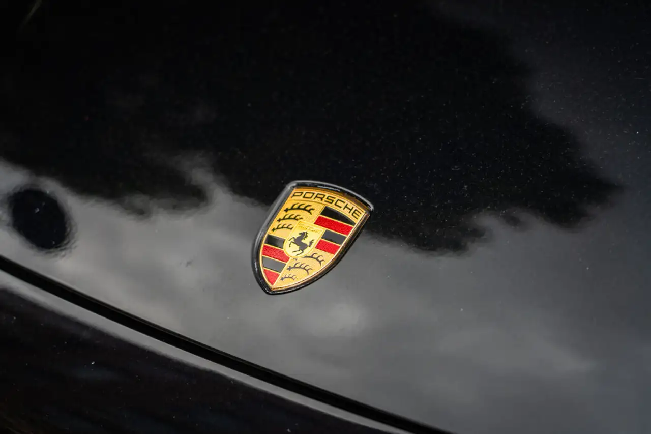 Porsche Cayenne снимка Porsche Cayenne