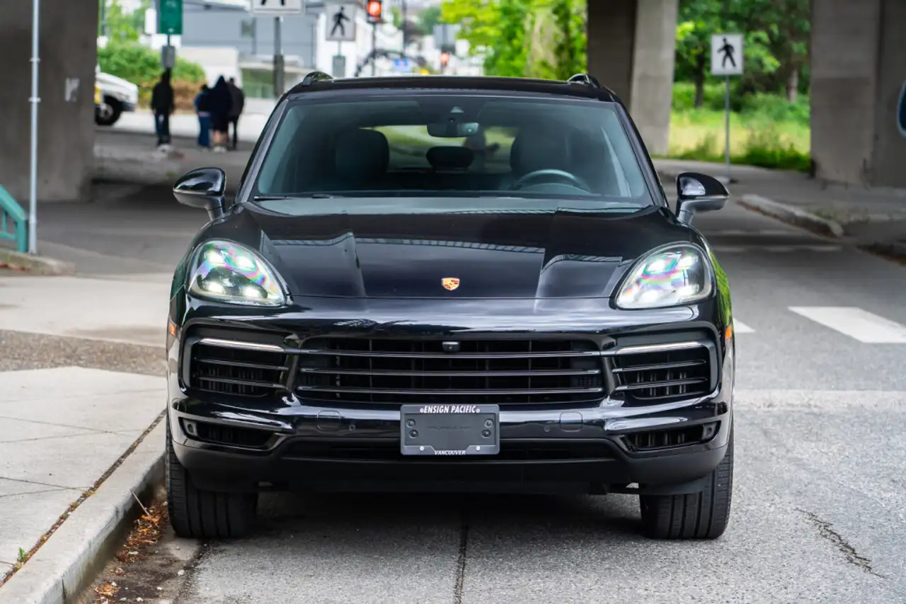 Porsche Cayenne снимка Porsche Cayenne