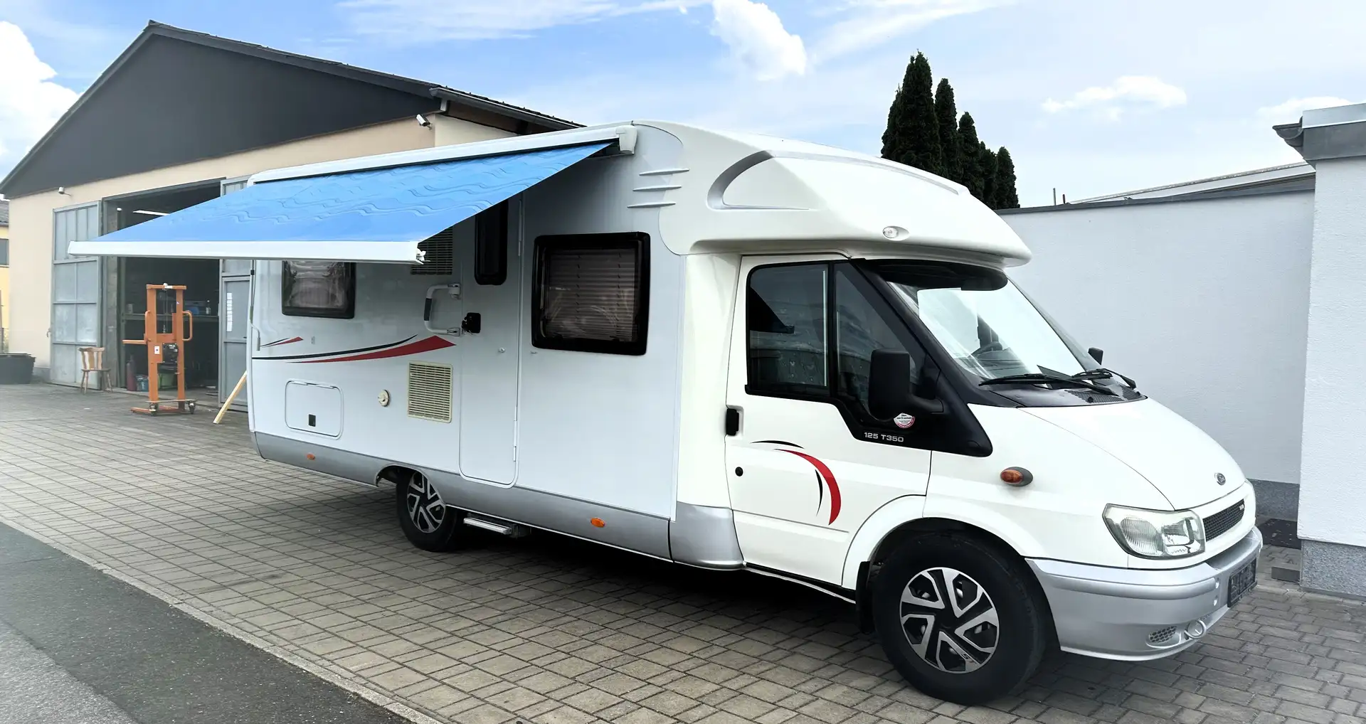 Ford Transit 300L Hobby - Langversion - zul.Gesgew.4,5t Weiß - 2