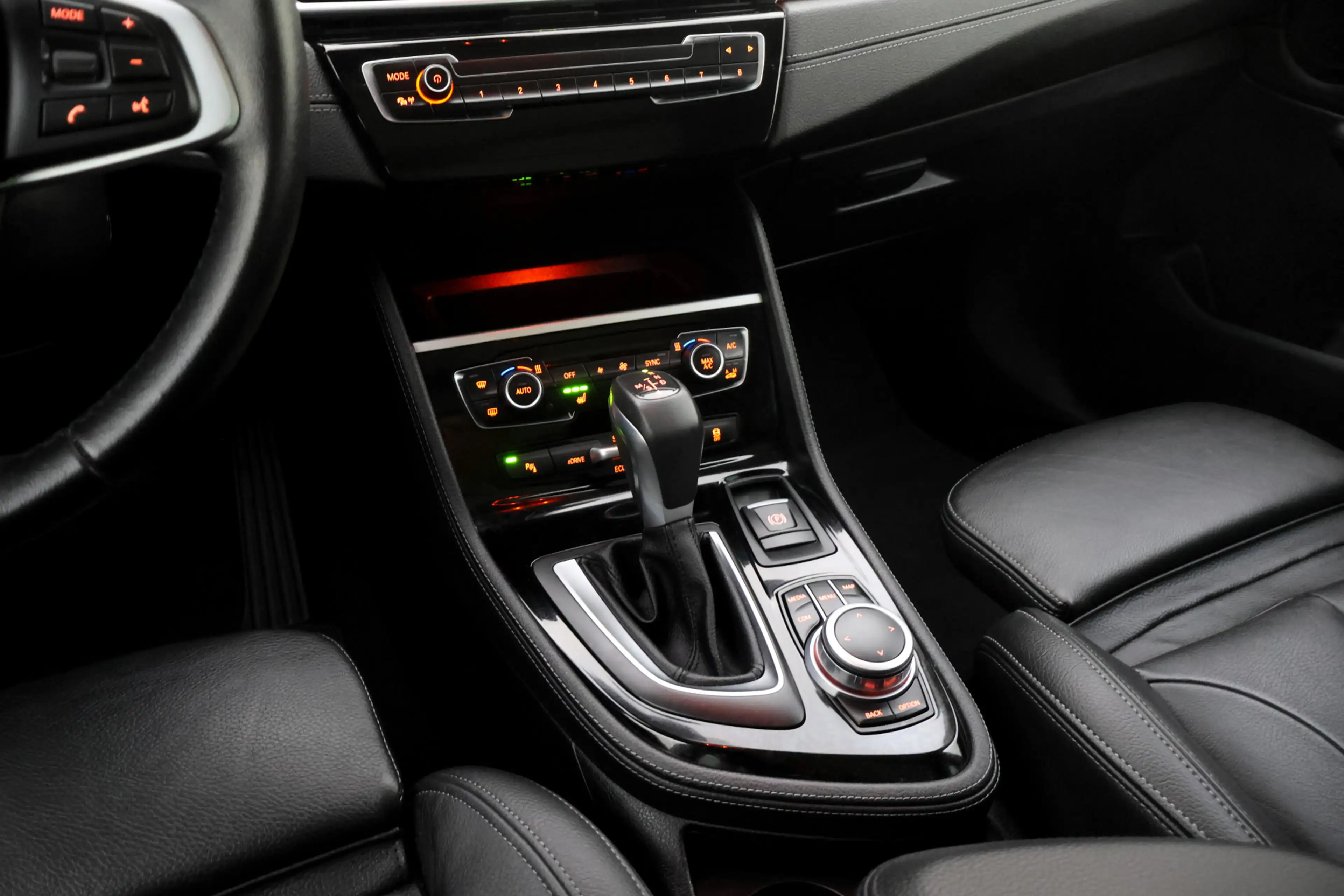 BMW 225 2-serie Active Tourer 225xe iPerformance High Exec — photo 20
