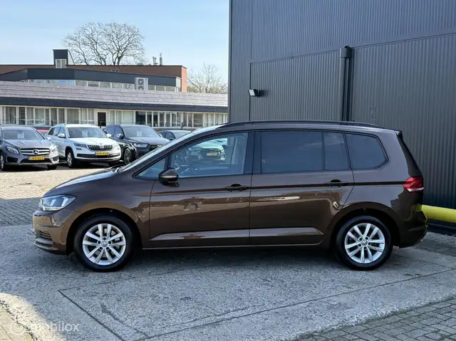 Volkswagen Touran view 7