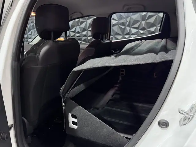 Renault Clio view 13