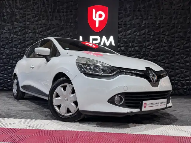 Renault Clio view 3
