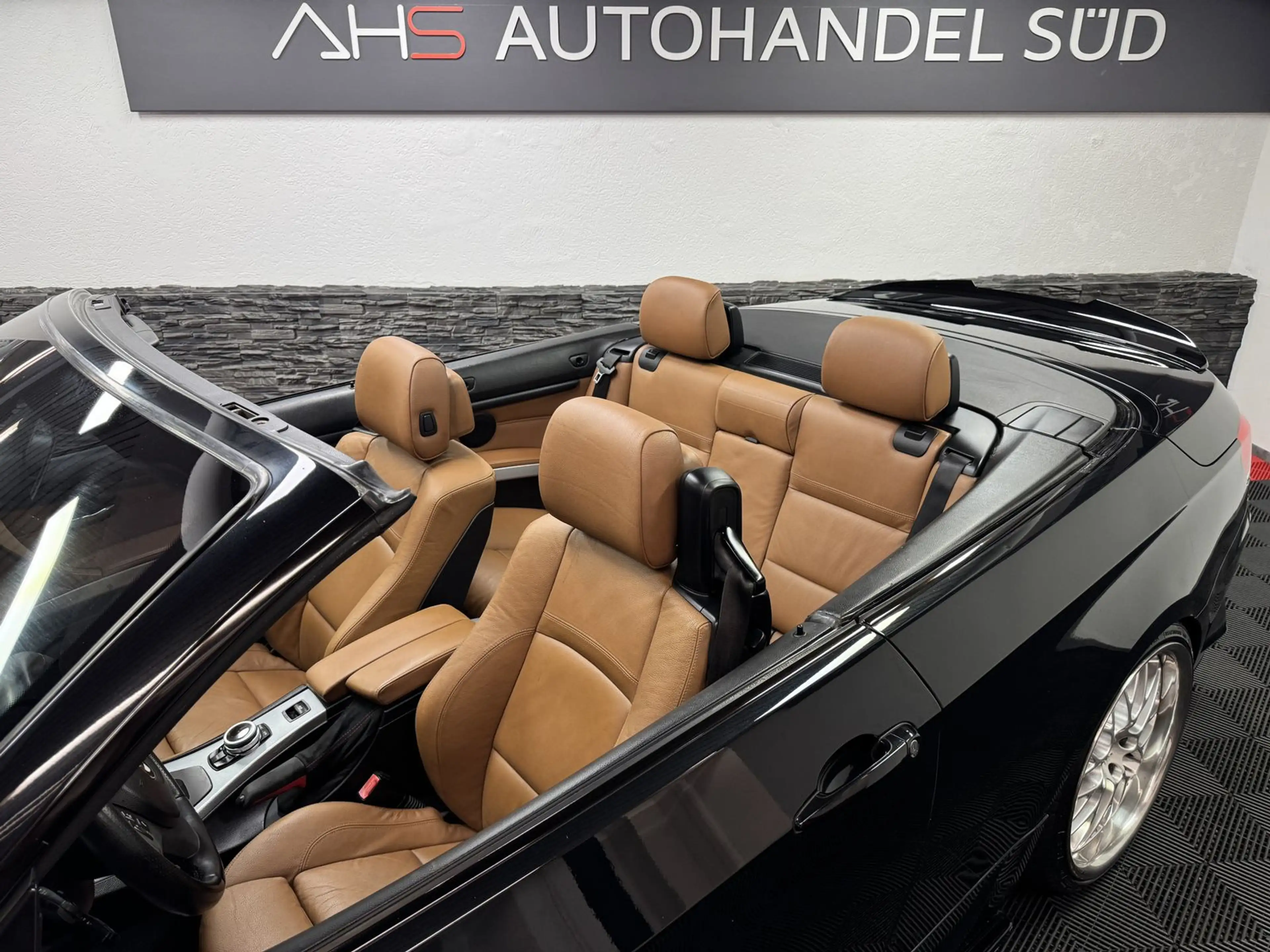 BMW 325 d Cabrio E93*LEDER*NAVI*XENON* — photo 11
