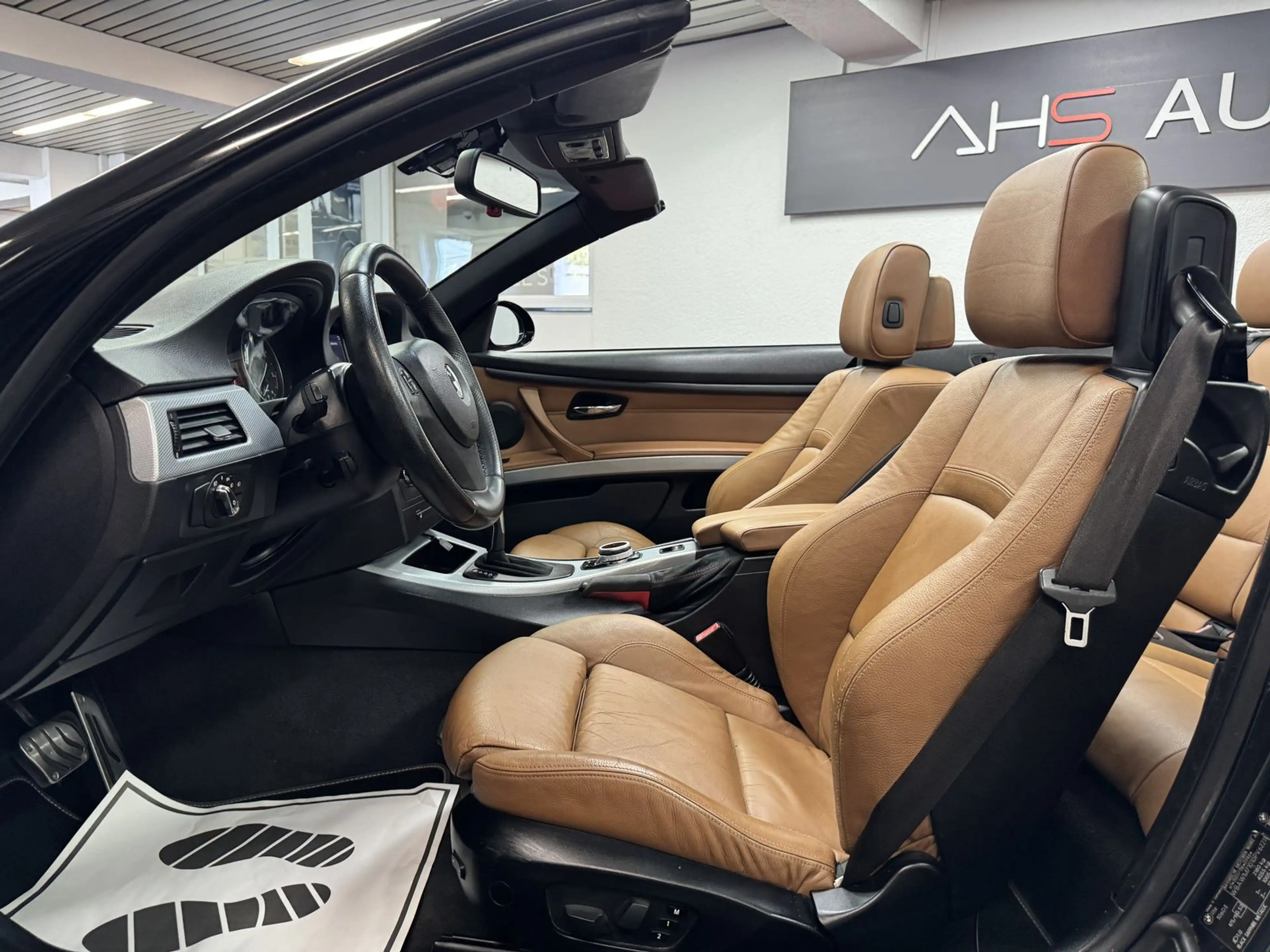 BMW 325 d Cabrio E93*LEDER*NAVI*XENON* — photo 12
