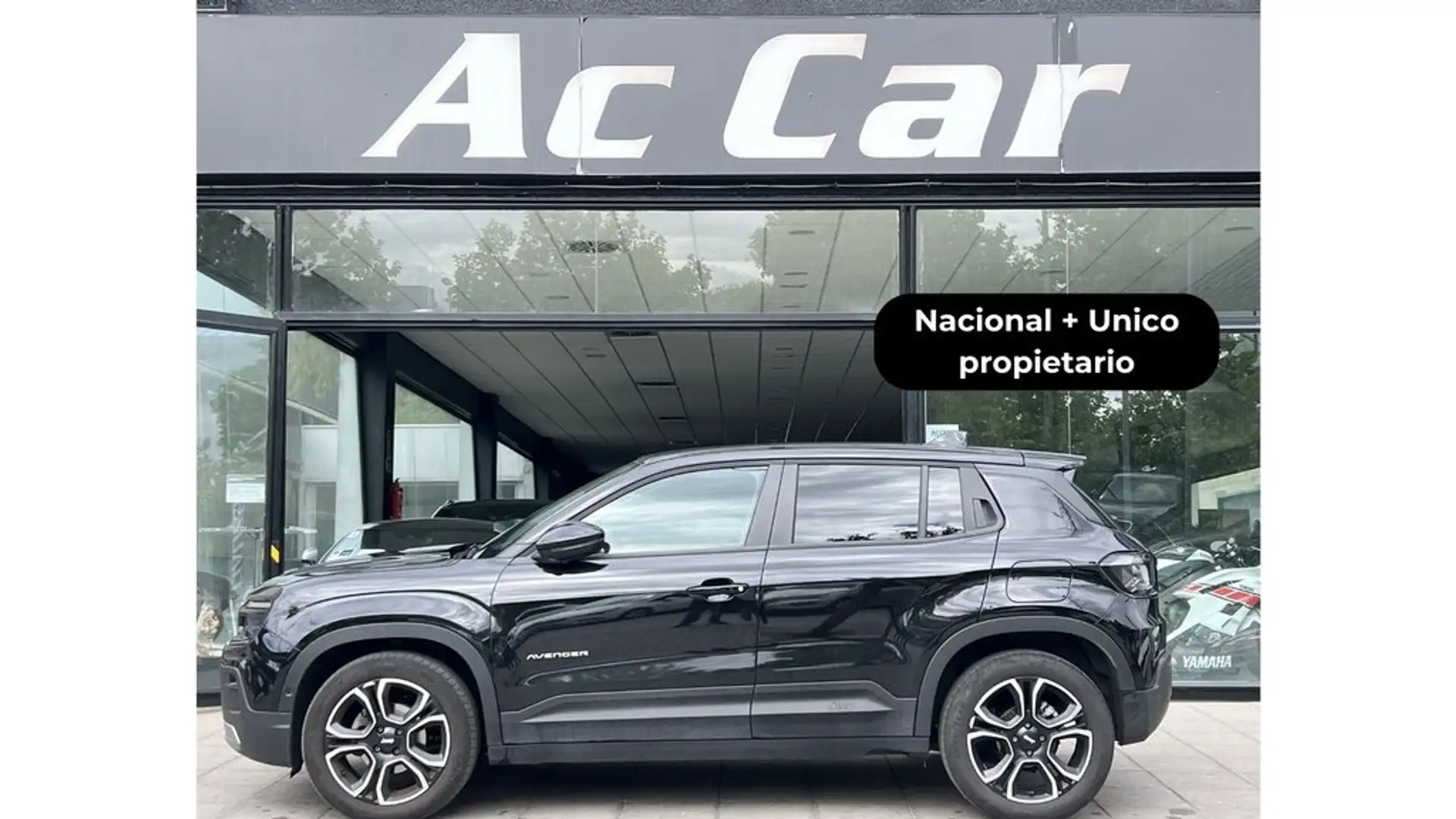 Jeep Avenger 1.2 First Edition 74KW Negro - 1