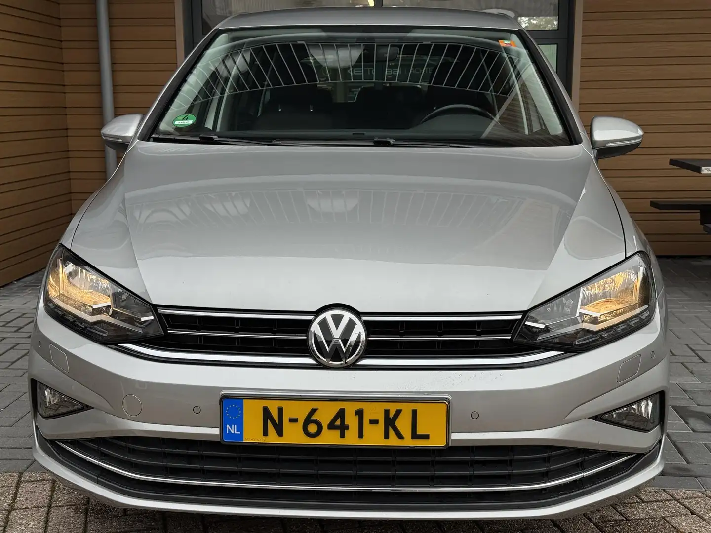 Volkswagen Golf Sportsvan 1.5 TSI ACT Highline,Appl,Trekh,Cruise,Camera Grijs - 2