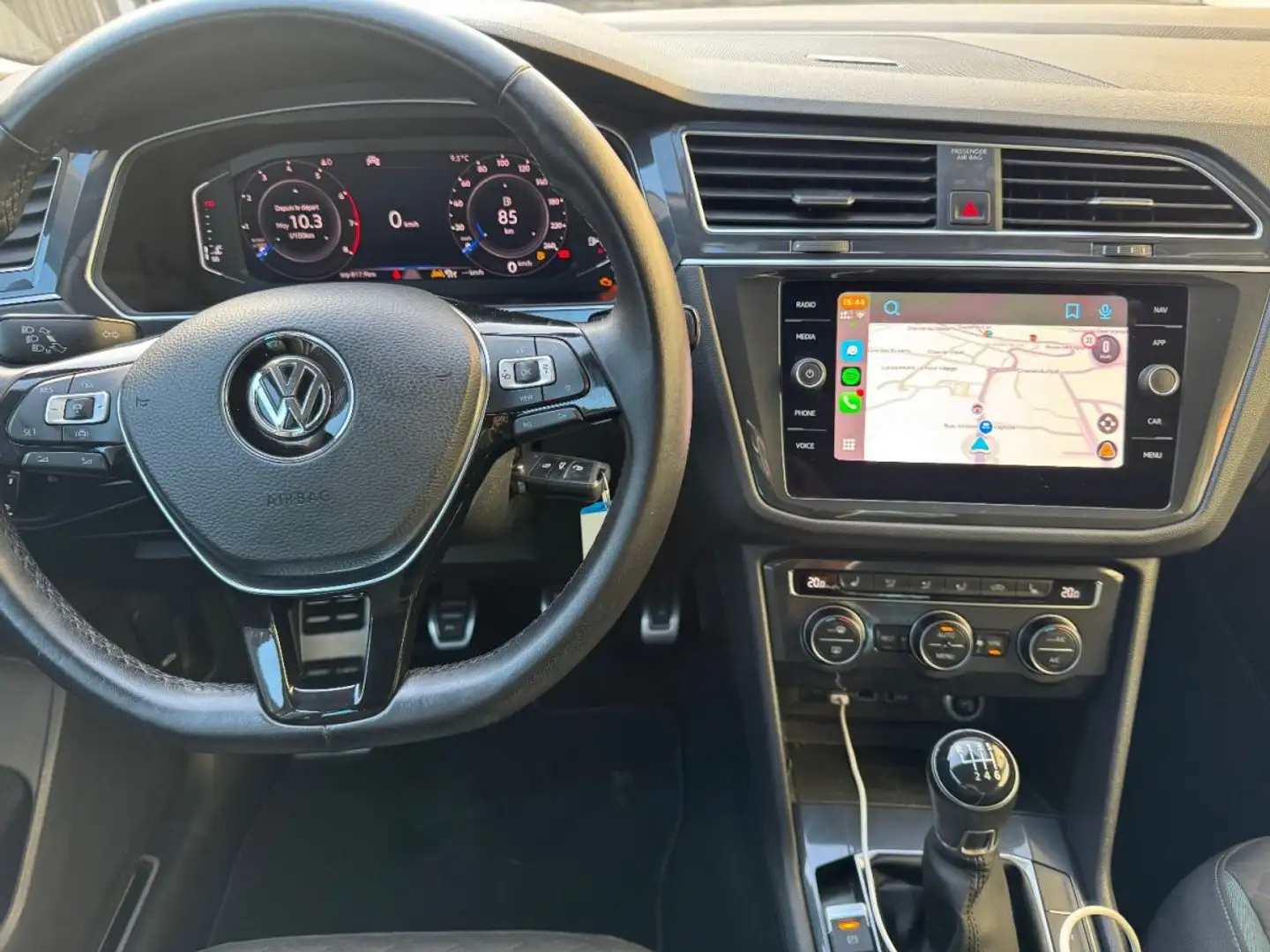 Volkswagen Tiguan 1.5 TSI EVO 130ch IQ DRIVE VIRTUAL ATTELAGE BVM6 C Gris - 2