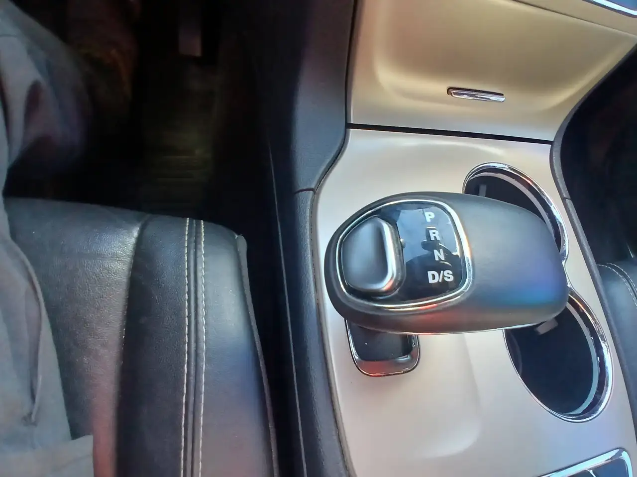Jeep Grand Cherokee photo Jeep Grand Cherokee