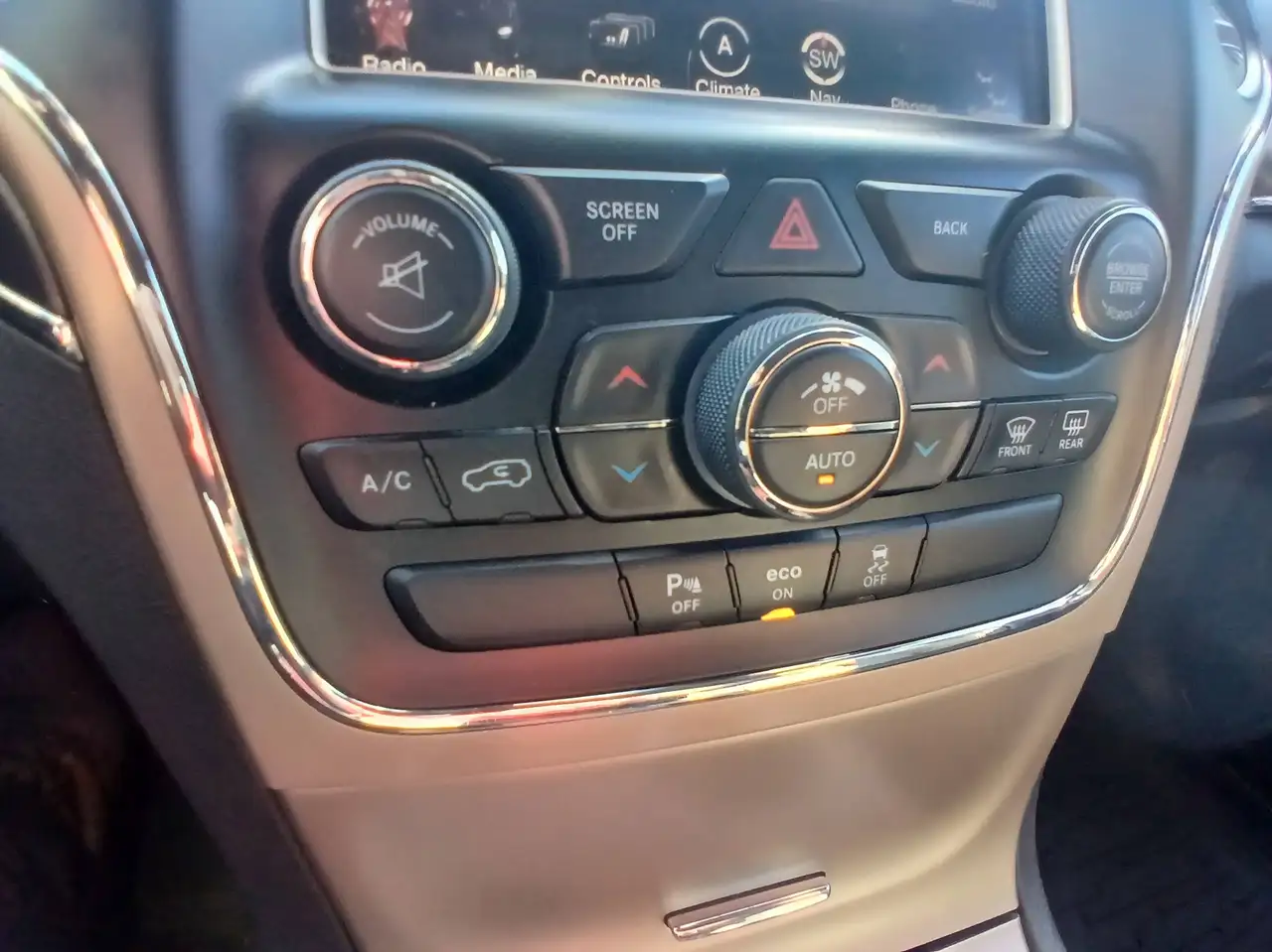 Jeep Grand Cherokee photo Jeep Grand Cherokee