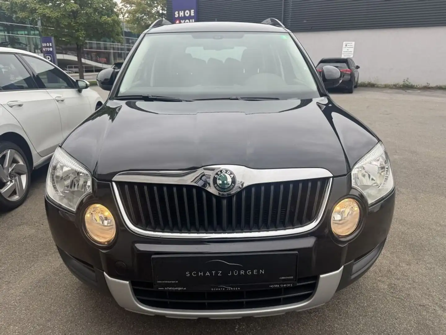 Skoda Yeti Elegance Automatik Schwarz - 2