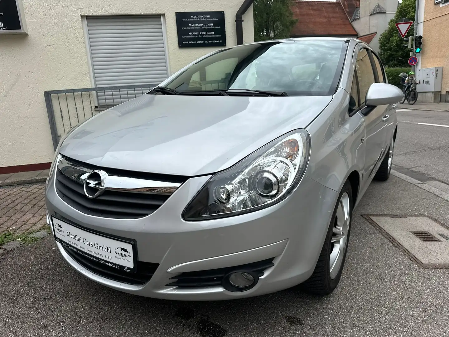 Opel Corsa Innovation "110 Jahre" Grau - 1