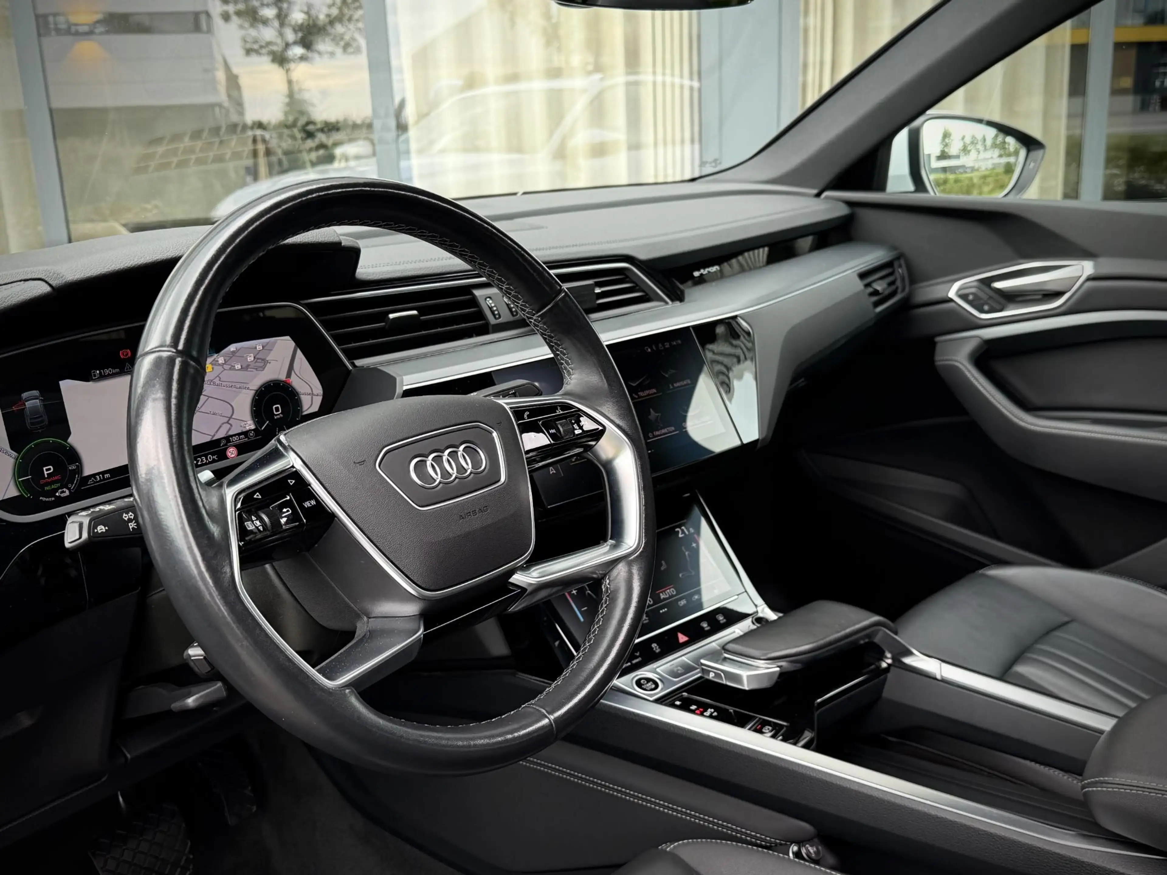 Audi e-tron Sportback 55 quattro S Edition/ Panodak/ Memory/ S — photo 3