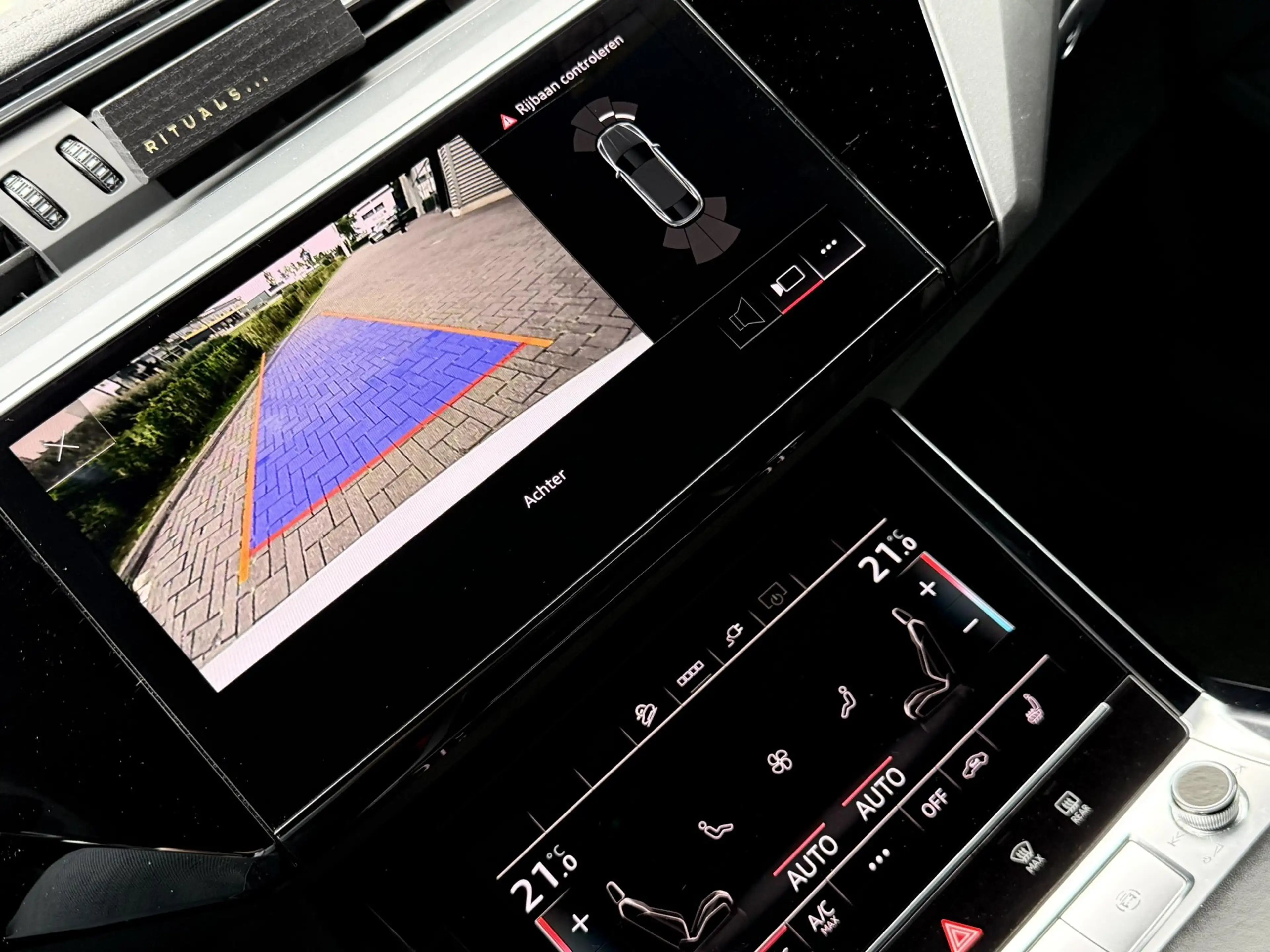 Audi e-tron Sportback 55 quattro S Edition/ Panodak/ Memory/ S — photo 29
