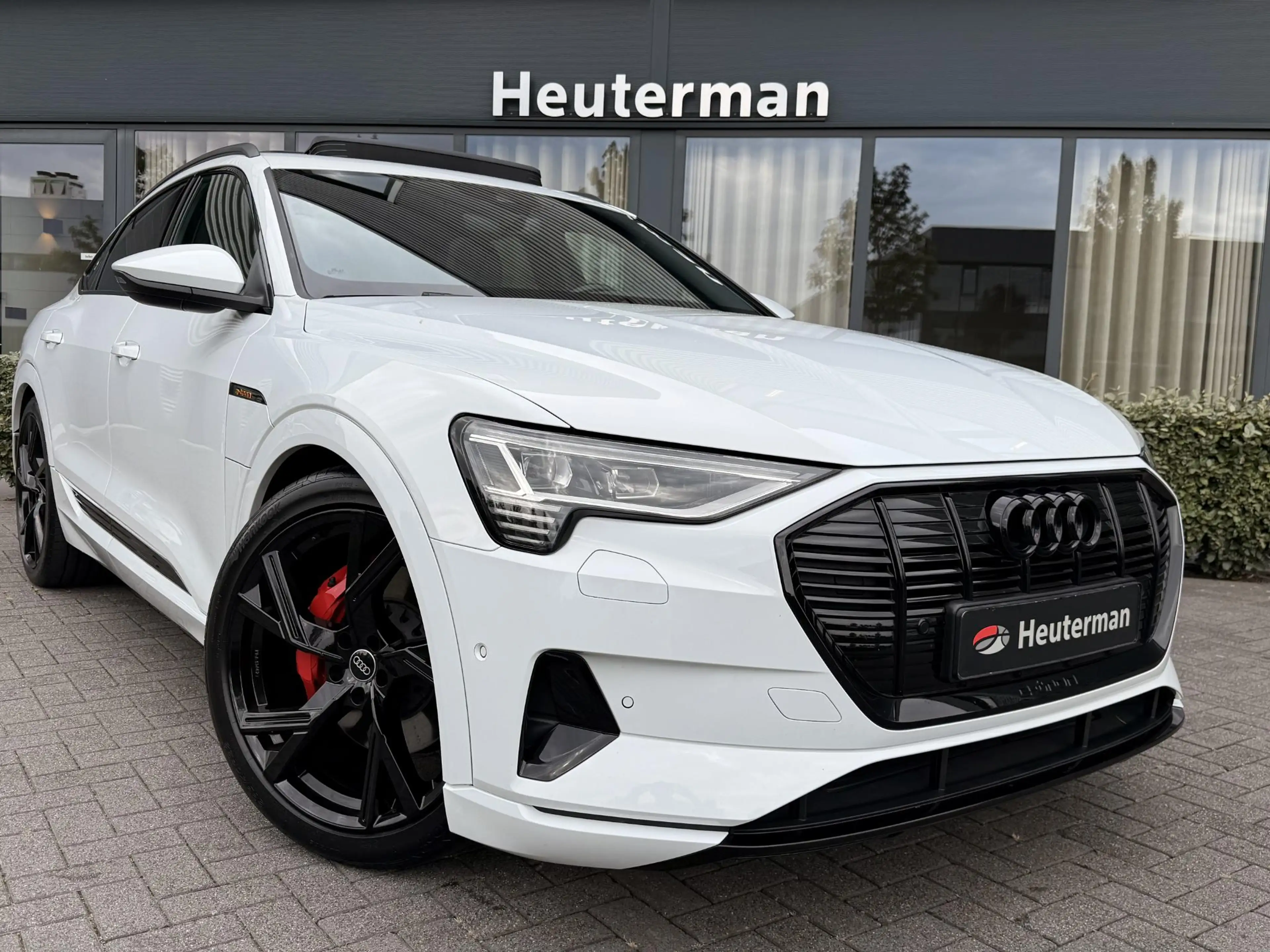 Audi e-tron Sportback 55 quattro S Edition/ Panodak/ Memory/ S