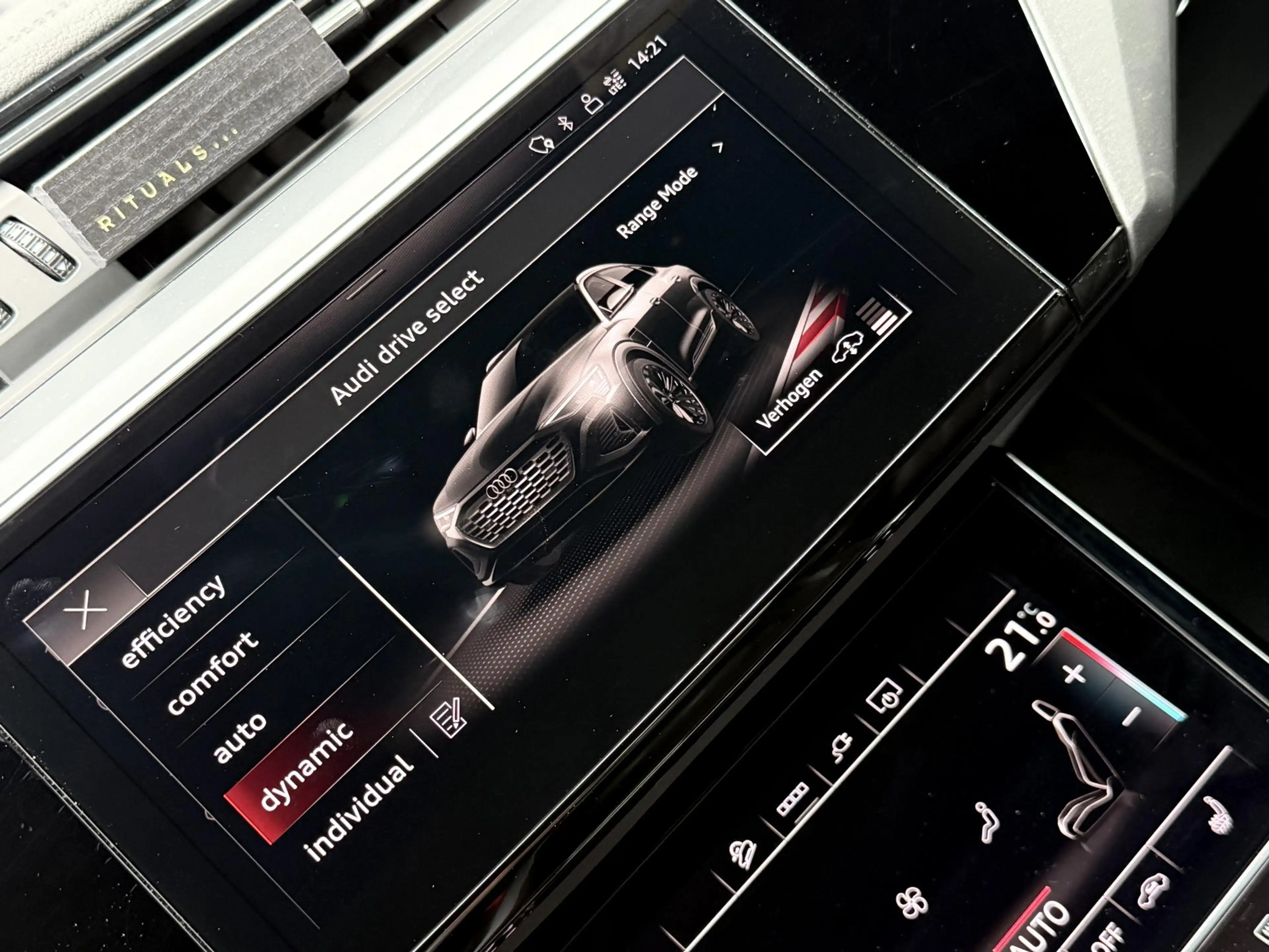 Audi e-tron Sportback 55 quattro S Edition/ Panodak/ Memory/ S — photo 26