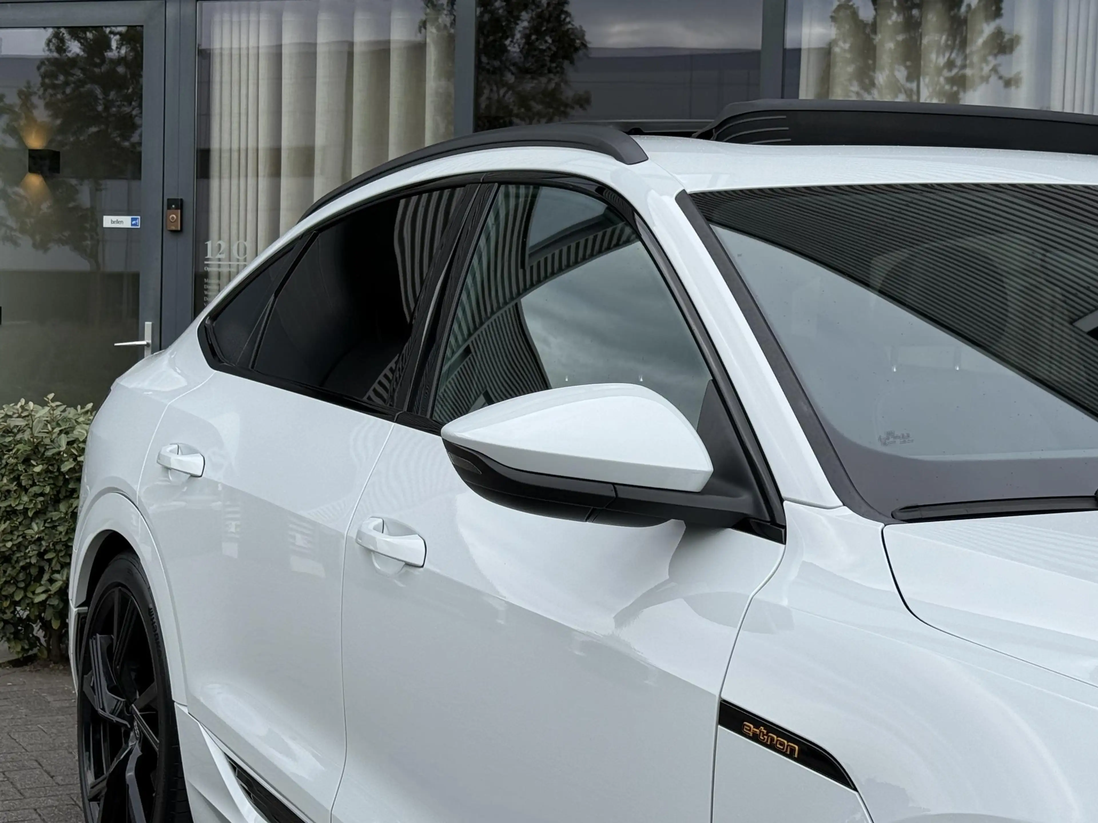 Audi e-tron Sportback 55 quattro S Edition/ Panodak/ Memory/ S — photo 11