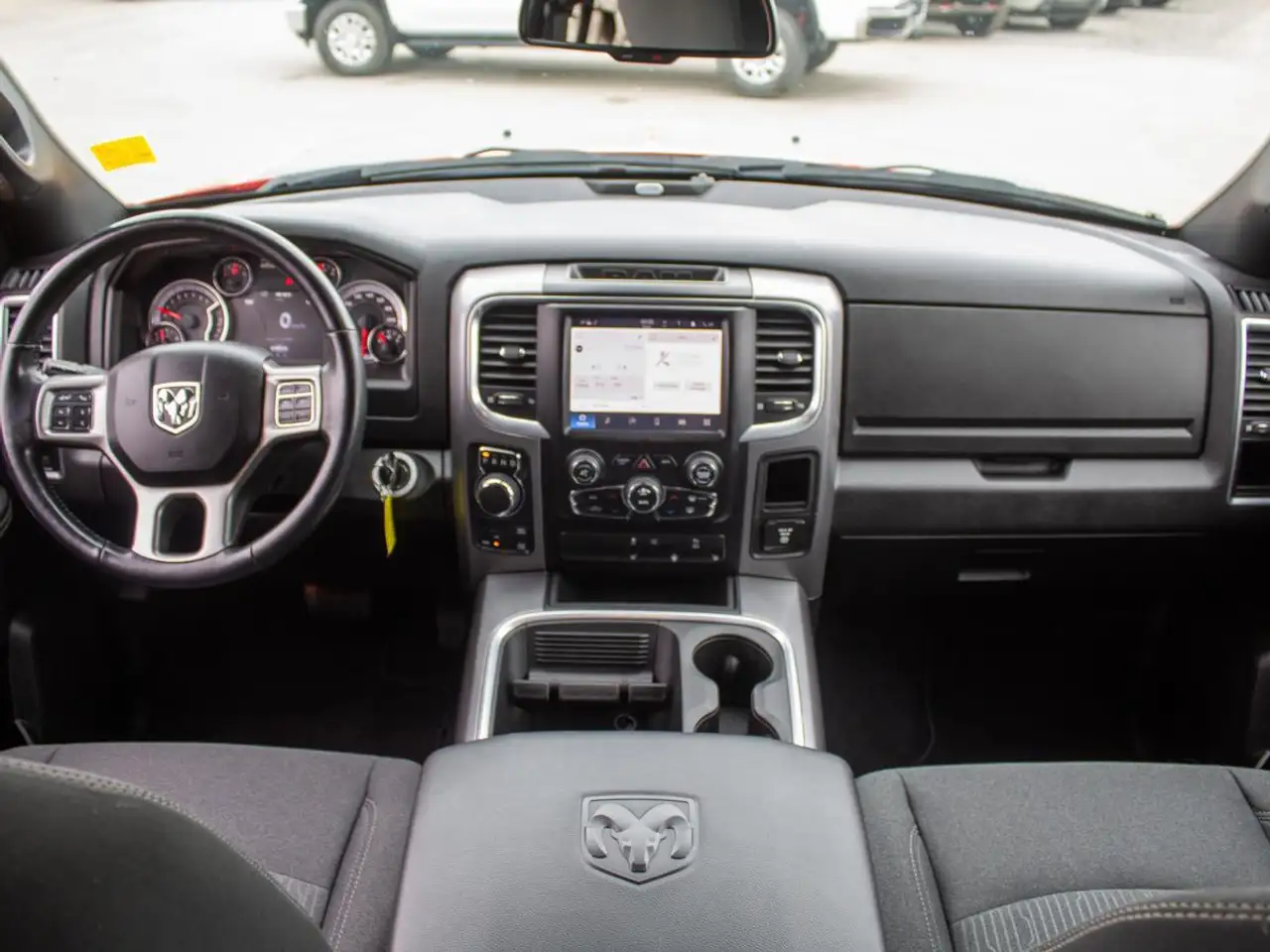 RAM 1500 снимка RAM 1500