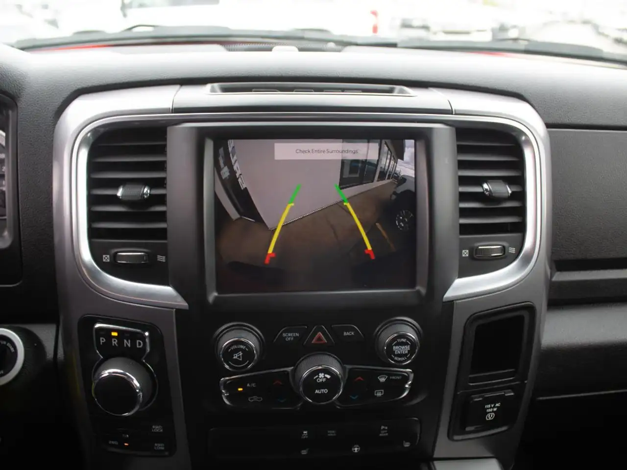 RAM 1500 снимка RAM 1500
