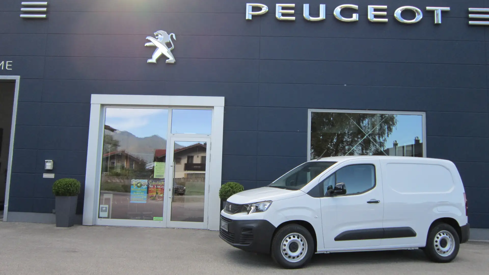 Peugeot Partner e-Partner L1 EHZ (50kWh) Weiß - 1