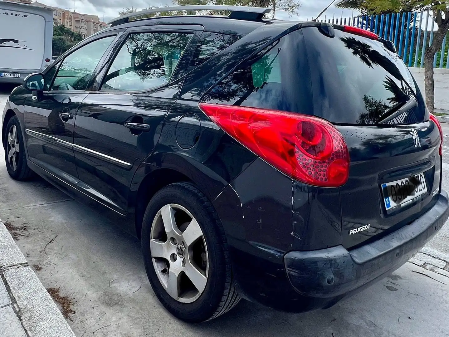 Peugeot 207 1.6HDI FAP Allure 112 Negro - 1