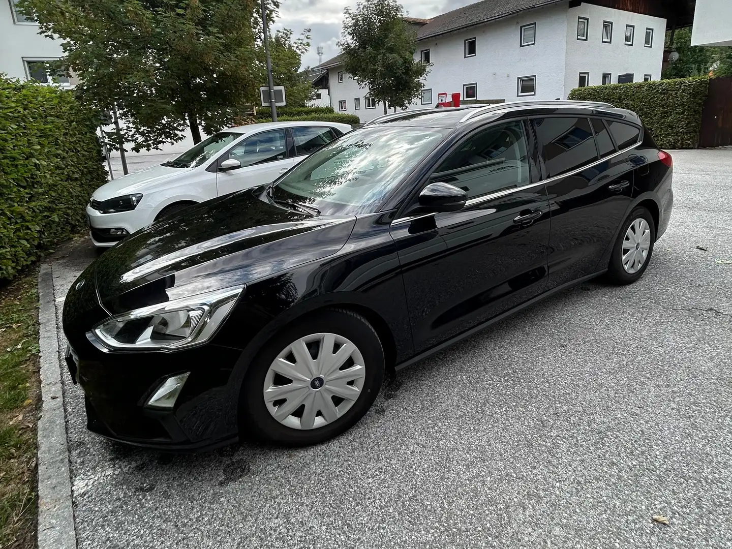 Ford Focus Focus Traveller 1,5 EcoBlue Trend Trend Schwarz - 1