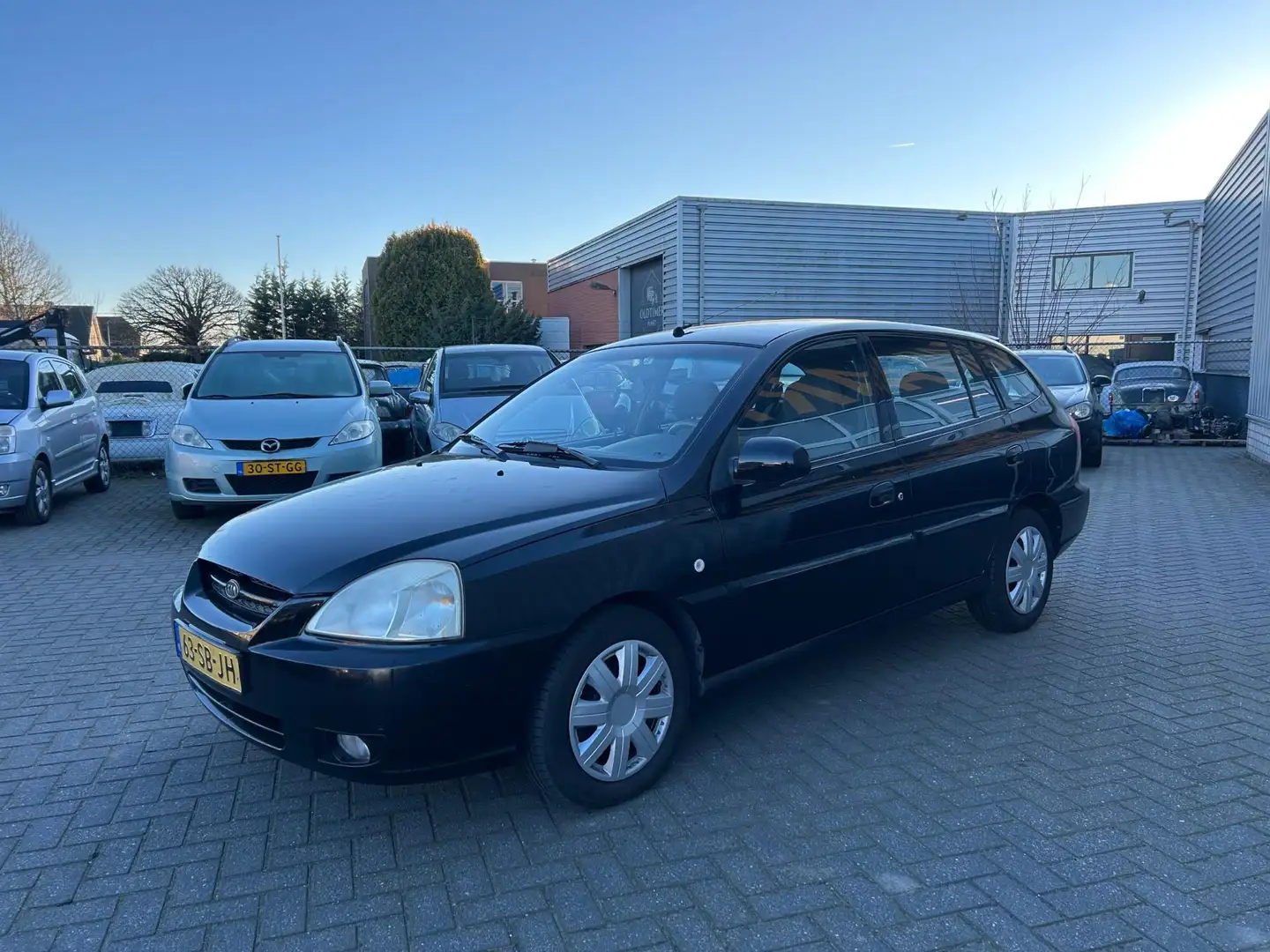 Kia Rio 1.5 X-treme | AIRCO | APK 11-2026 | Schwarz - 2