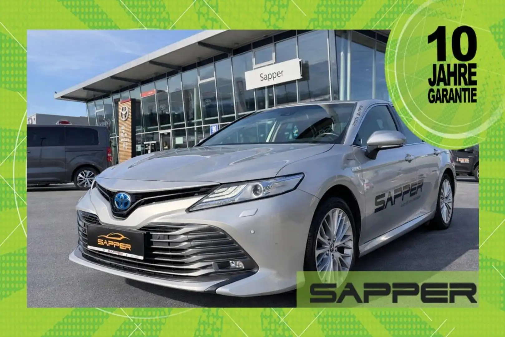 Toyota Camry 2,5 Hybrid Lounge Aut. Silber - 1