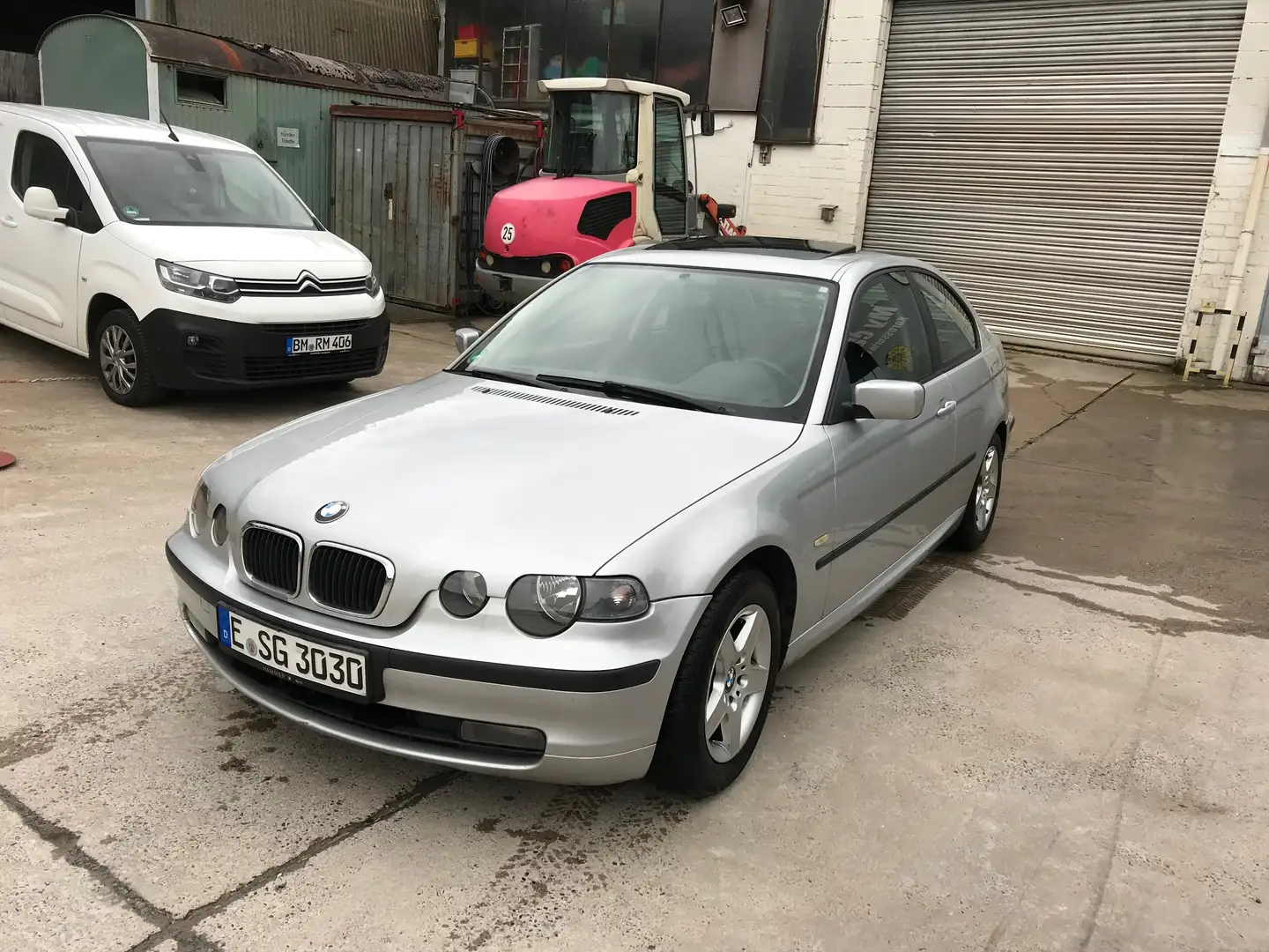 BMW 316 ti Compact (E46) Gümüş rengi - 1