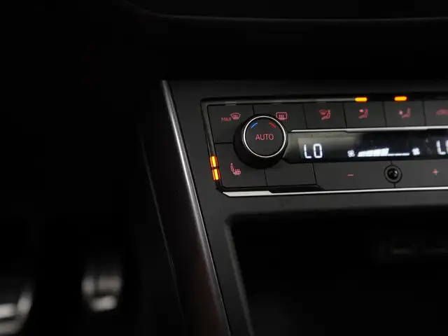 Volkswagen Polo view 12