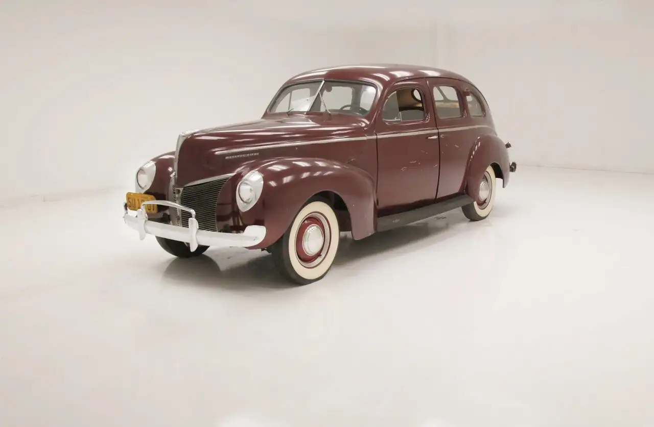 Mercury Sedan, foto 1