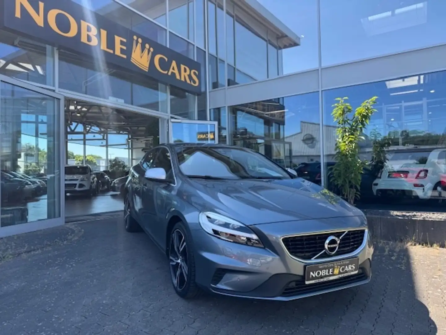 Volvo V40 R-Design KLIMA LED NAVI ALU Grau - 2