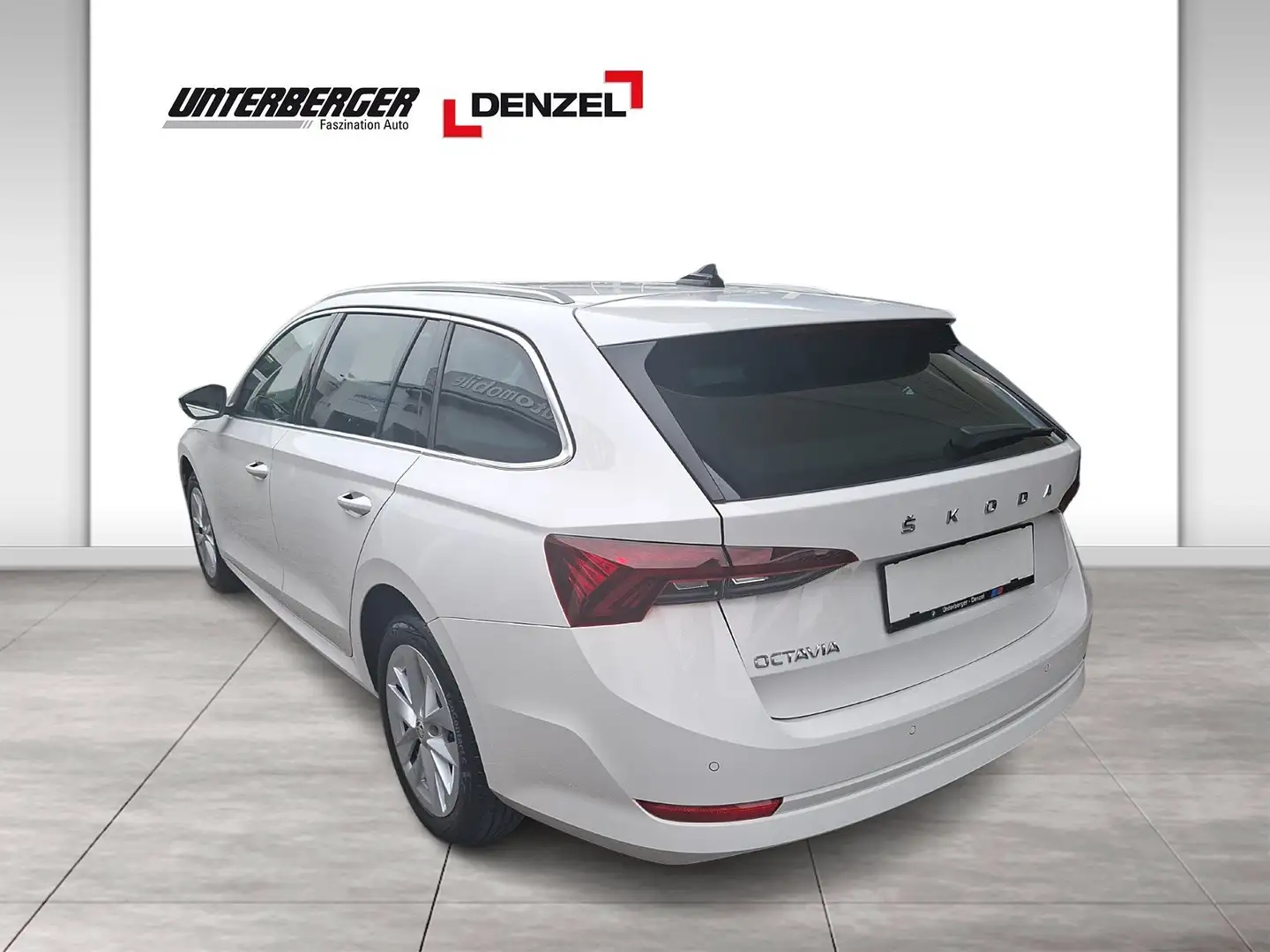 Skoda Octavia Combi 2,0 TDI Style DSG Head-Up DAB LED Weiß - 2
