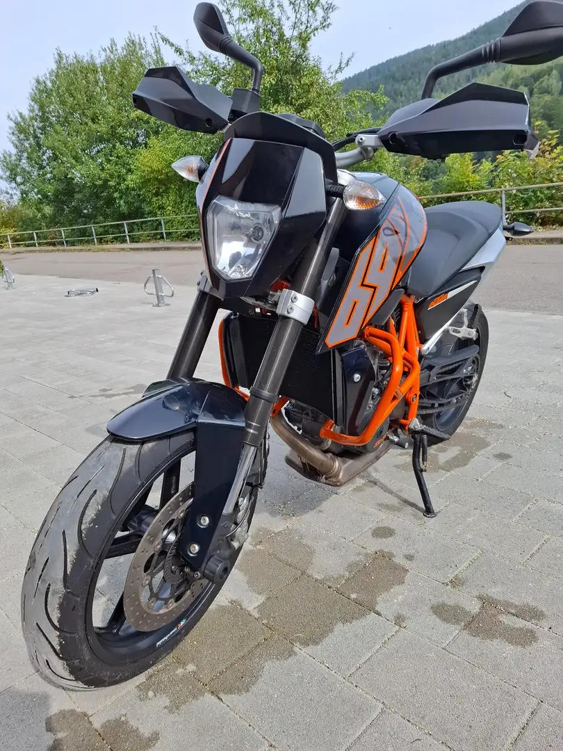 KTM 690 Duke Negro - 2