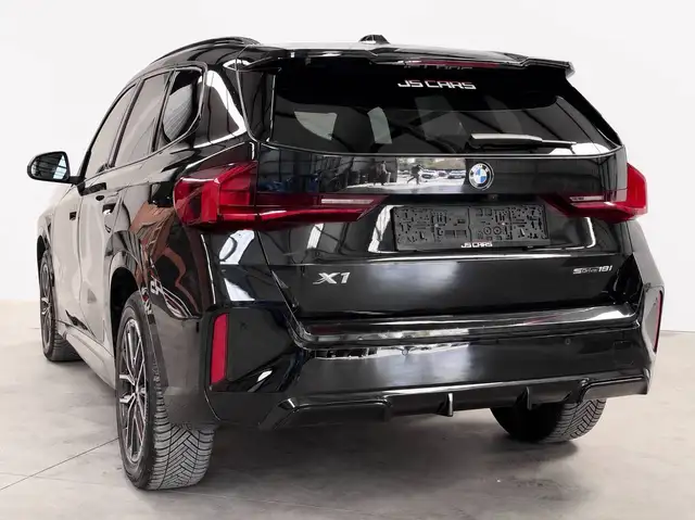 BMW X1 view 7