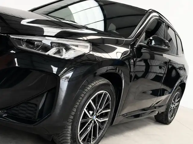 BMW X1 view 3