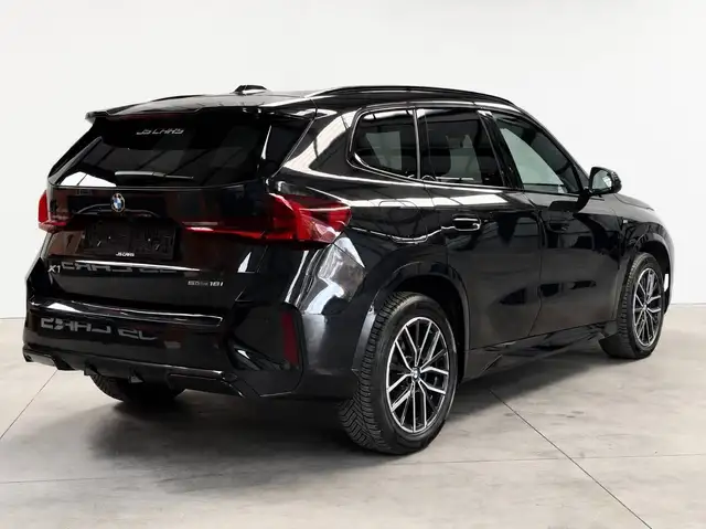 BMW X1 view 9