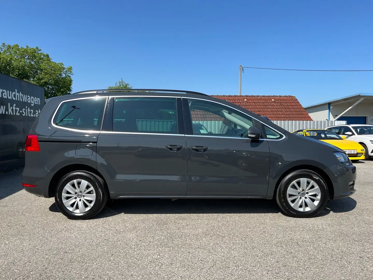 Volkswagen Sharan Karat BMT 2,0 TDI DSG | 7 SITZE/AHK Gris - 2