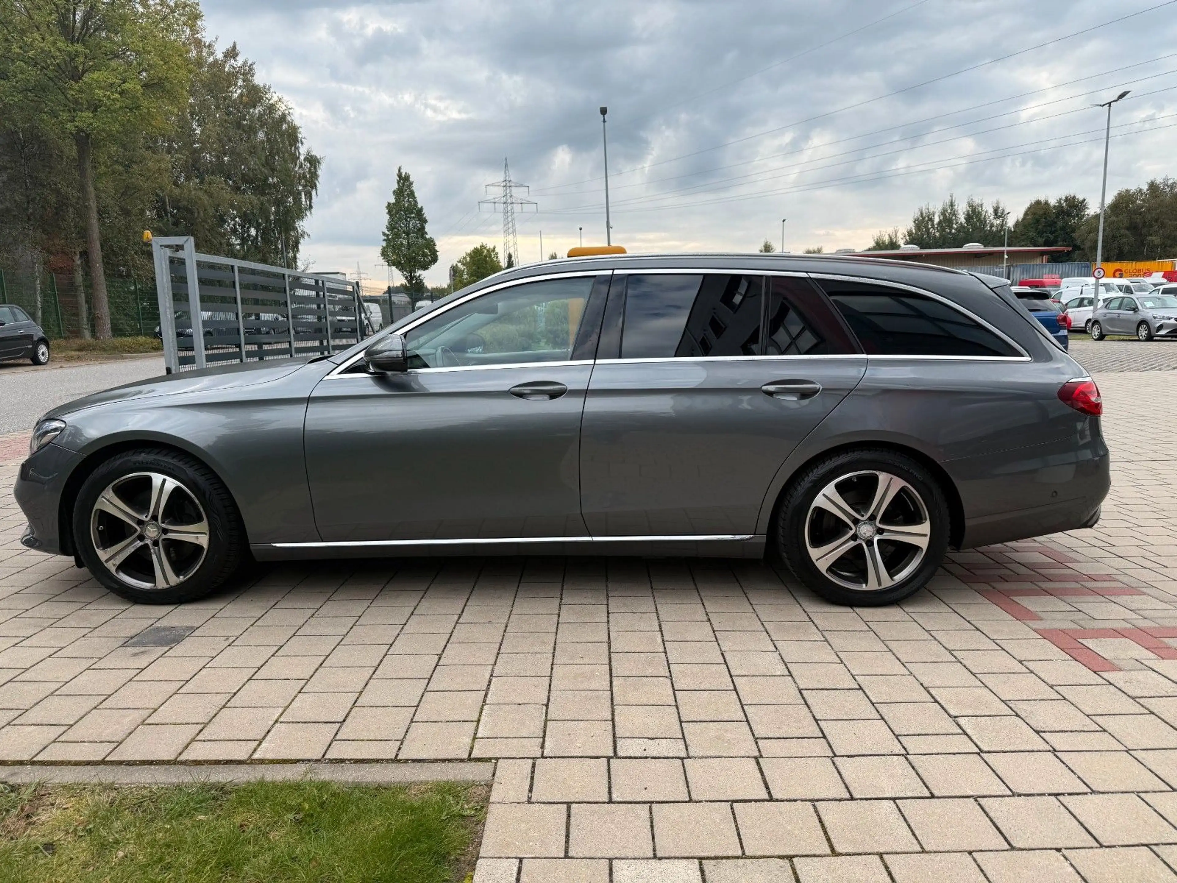 Mercedes-Benz E 220 (Tüv&Insp.neu)Widescreen — photo 13