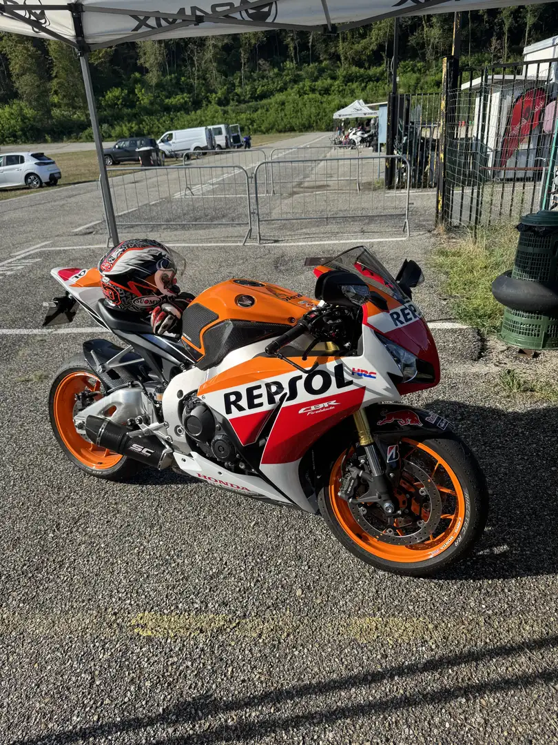 Honda CBR 1000 RR Repsol official - 1