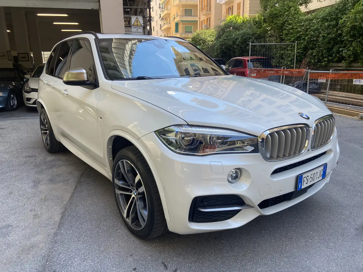 BMW X5 M50d 7 posti Full Optionals Blanc - 2