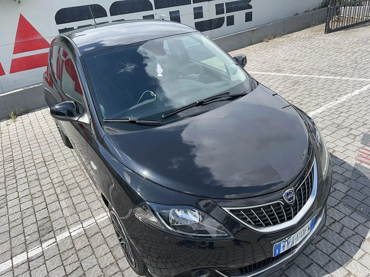 Lancia Ypsilon Ypsilon 1.0 firefly hybrid Gold Plus s Nero - 1